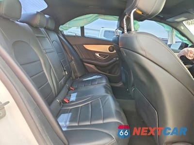 Zdjęcie 10 z 13 samochodu: 2017 MERCEDES-BENZ C 300 VIN:55SWF4JB4HU204960 - miniatura