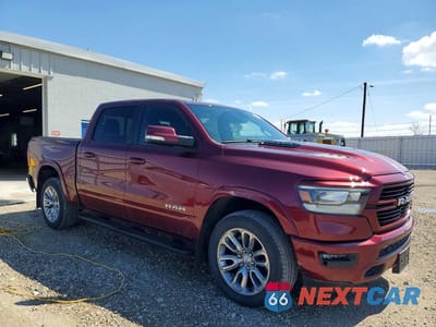 Czwarte zdjęcie samochodu z boku: 2020 RAM 1500 LARAMIE VIN:1C6SRFJT4LN390769 - miniatura