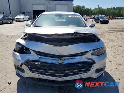 Piąte zdjęcie samochodu w środku: 2017 CHEVROLET MALIBU LT VIN:1G1ZE5ST1HF100994 - miniatura