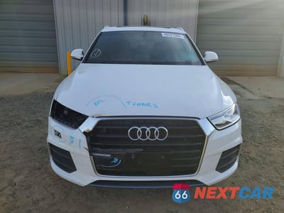 Piąte zdjęcie samochodu w środku: 2016 AUDI Q3 PREMIUM PLUS VIN:WA1EFCFS5GR025023 - miniatura