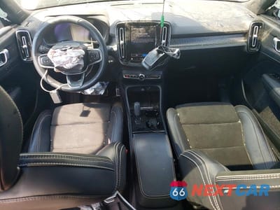 Zdjęcie 8 z 12 samochodu: 2022 VOLVO XC40 P8 RECHARGE PLUS VIN:YV4ED3UR4N2685911 - miniatura