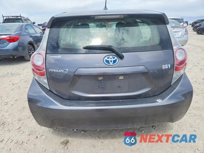 Zdjęcie 6 z 12 samochodu: 2014 TOYOTA PRIUS C ONE VIN:JTDKDTB37E1076399 - miniatura