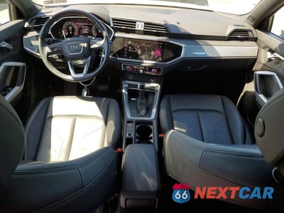 Zdjęcie 8 z 14 samochodu: 2021 AUDI Q3 PREMIUM PLUS S LINE 45 VIN:WA1EECF31M1039037 - miniatura