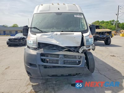 Piąte zdjęcie samochodu w środku: 2018 RAM PROMASTER 2500 2500 HIGH VIN:3C6TRVCGXJE112975 - miniatura