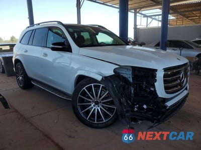 Czwarte zdjęcie samochodu z boku: 2024 MERCEDES-BENZ GLS 450 4MATIC VIN:4JGFF5KE4RB214064 - miniatura