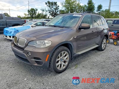 2013 BMW X5 XDRIVE35D 5UXZW0C53D0B92292 - główne zdjęcie licytacji z USA - miniatura