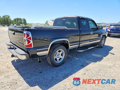Trzecie zdjęcie samochodu z tyłu: 2004 CHEVROLET SILVERADO C1500 VIN:1GCEC19V84Z184235 - miniatura