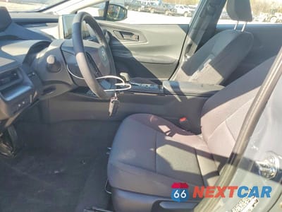 Zdjęcie 7 z 13 samochodu: 2025 TOYOTA PRIUS LE VIN:JTDACAAU9S3060783 - miniatura