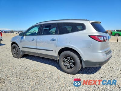 Drugie zdjęcie samochodu z przodu: 2017 CHEVROLET TRAVERSE LS VIN:1GNKRFED4HJ286932 - miniatura