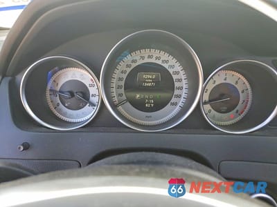 Zdjęcie 9 z 12 samochodu: 2014 MERCEDES-BENZ C 300 4MATIC VIN:WDDGF8AB5ER316062 - miniatura