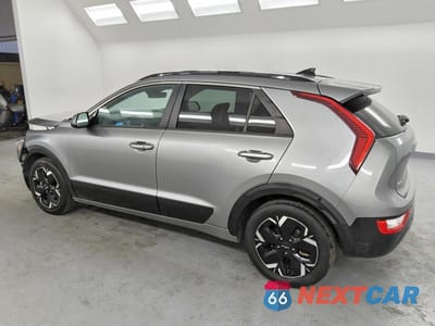 Drugie zdjęcie samochodu z przodu: 2023 KIA NIRO EV WIND VIN:KNDCR3L15P5028222 - miniatura