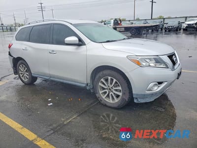 Czwarte zdjęcie samochodu z boku: 2015 NISS PATHFINDER VIN:5N1AR2MM6FC692108 - miniatura