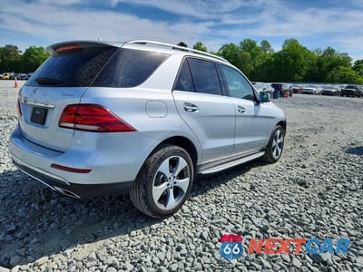 Trzecie zdjęcie samochodu z tyłu: 2017 MERCEDES-BENZ GLE 350 4MATIC VIN:4JGDA5HB0HA877817 - miniatura