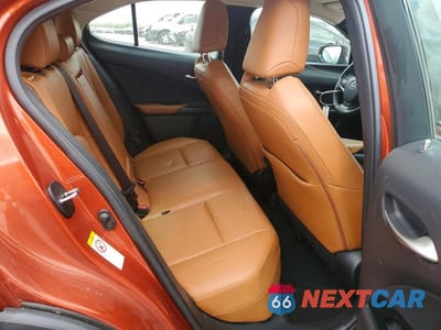 Zdjęcie 11 z 13 samochodu: 2019 LEXUS UX 200 VIN:JTHY3JBH0K2007037 - miniatura