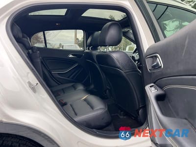 Zdjęcie 6 z 10 samochodu: 2019 MERCEDES-BENZ GLA 250 4MATIC VIN:WDCTG4GB0KU004823 - miniatura