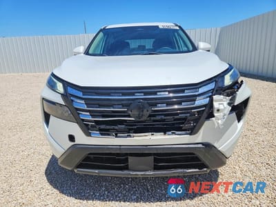 Piąte zdjęcie samochodu w środku: 2024 NISSAN ROGUE SV VIN:5N1BT3BA8RC699120 - miniatura