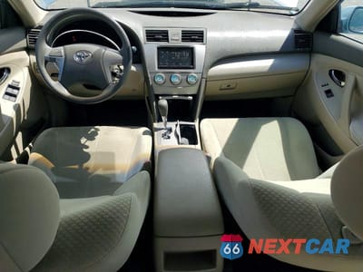 Zdjęcie 8 z 12 samochodu: 2007 TOYOTA CAMRY LE VIN:4T1BE46K77U657497 - miniatura