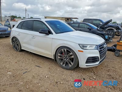 Czwarte zdjęcie samochodu z boku: 2019 AUDI SQ5 PREMIUM PLUS VIN:WA1B4AFY5K2040396 - miniatura