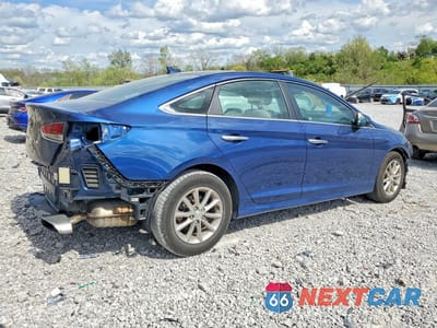 Trzecie zdjęcie samochodu z tyłu: 2019 HYUNDAI SONATA SE VIN:5NPE24AF1KH819051 - miniatura