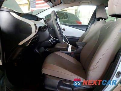 Zdjęcie 7 z 12 samochodu: 2016 TOYOTA PRIUS TWO VIN:JTDKBRFU8G3023309 - miniatura