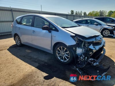 Czwarte zdjęcie samochodu z boku: 2015 TOYOTA PRIUS V FIVE VIN:JTDZN3EU3FJ038802 - miniatura