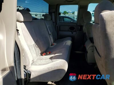 Zdjęcie 10 z 12 samochodu: 2006 CHEVROLET SILVERADO C1500 VIN:1GCEC19Z16Z246659 - miniatura