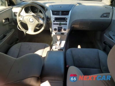 Zdjęcie 8 z 11 samochodu: 2010 CHEVROLET MALIBU LS VIN:1G1ZB5EB4A4129547 - miniatura