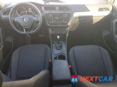 Zdjęcie 8 z 14 samochodu: 2019 VOLKSWAGEN TIGUAN S VIN:3VV1B7AX5KM078648 - miniatura