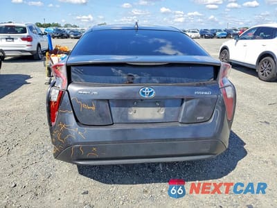 Zdjęcie 6 z 12 samochodu: 2016 TOYOTA PRIUS TWO VIN:JTDKBRFU7G3016450 - miniatura