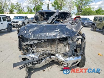 Piąte zdjęcie samochodu w środku: 2017 FORD F350 SUPER DUTY VIN:1FT8W3DT3HED17437 - miniatura