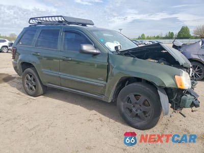 Czwarte zdjęcie samochodu z boku: 2008 JEEP GR CHEROKEE VIN:1J8GR48K28C181588 - miniatura