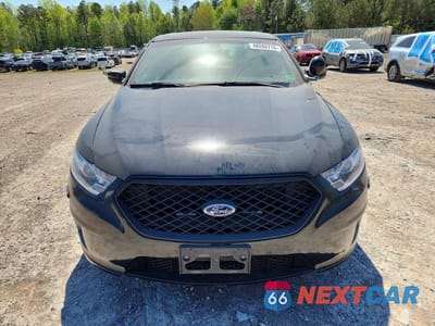 Piąte zdjęcie samochodu w środku: 2018 FORD TAURUS POLICE INTERCEPTOR VIN:1FAHP2MK3JG123828 - miniatura