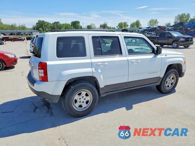 Trzecie zdjęcie samochodu z tyłu: 2014 JEEP PATRIOT SPORT VIN:1C4NJRBB4ED817168 - miniatura