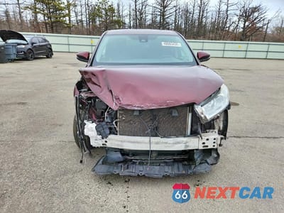 Piąte zdjęcie samochodu w środku: 2019 TOYOTA HIGHLANDER LE VIN:5TDBZRFH8KS953264 - miniatura
