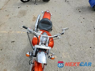 Piąte zdjęcie samochodu w środku: 2006 HONDA VTX1300 C VIN:1HFSC55006A204814 - miniatura