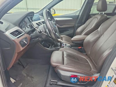 Zdjęcie 7 z 12 samochodu: 2018 BMW X1 SDRIVE28I VIN:WBXHU7C32J5H42660 - miniatura