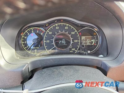 Zdjęcie 9 z 12 samochodu: 2015 NISSAN VERSA NOTE SR VIN:3N1CE2CP2FL355169 - miniatura
