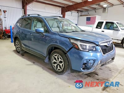 Czwarte zdjęcie samochodu z boku: 2021 SUBARU FORESTER PREMIUM VIN:JF2SKAJCXMH414171 - miniatura