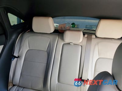 Zdjęcie 10 z 13 samochodu: 2020 JAGUAR E-PACE R-DYNAMIC SE VIN:SADFL2GX9L1009511 - miniatura