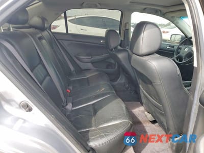 Zdjęcie 10 z 12 samochodu: 2004 HONDA ACCORD EX VIN:1HGCM66544A010751 - miniatura
