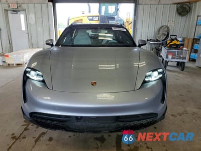Piąte zdjęcie samochodu w środku: 2022 PORSCHE TAYCAN CROSS TURISMO 4 VIN:WP0BA2Y18NSA67149 - miniatura