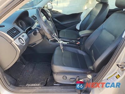 Zdjęcie 7 z 12 samochodu: 2013 VOLKSWAGEN PASSAT SE VIN:1VWBH7A31DC129241 - miniatura