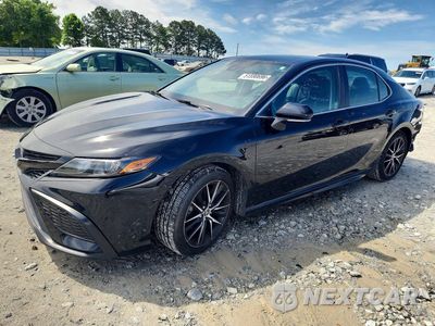 2022 TOYOTA CAMRY SE 4T1G11AK2NU050718 - główne zdjęcie licytacji z USA - miniatura