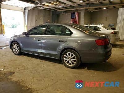 Drugie zdjęcie samochodu z przodu: 2012 VOLKSWAGEN JETTA VIN:3VWBP7AJ4DM449069 - miniatura