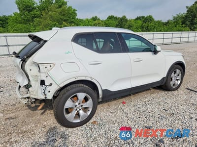 Trzecie zdjęcie samochodu z tyłu: 2019 VOLVO XC40 T5 MOMENTUM VIN:YV4162UK2K2123314 - miniatura