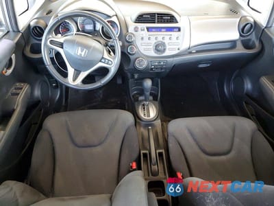 Zdjęcie 8 z 12 samochodu: 2009 HONDA FIT SPORT VIN:JHMGE88499S032404 - miniatura