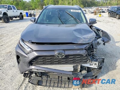 Piąte zdjęcie samochodu w środku: 2025 TOYOTA RAV4 XLE VIN:2T3W1RFV8SC304546 - miniatura