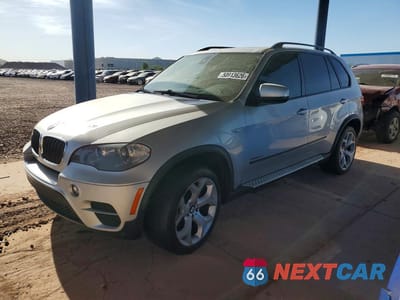 2013 BMW X5 XDRIVE35I 5UXZV4C59D0E02713 - główne zdjęcie licytacji z USA - miniatura