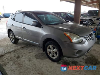 Czwarte zdjęcie samochodu z boku: 2013 NISSAN ROGUE S/SL/SV UNKNOWN VIN:JN8AS5MTXDW026614 - miniatura