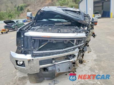 Piąte zdjęcie samochodu w środku: 2019 CHEVROLET SILVERADO K2500 HEAVY DUTY LTZ VIN:1GC1KTEYXKF180859 - miniatura